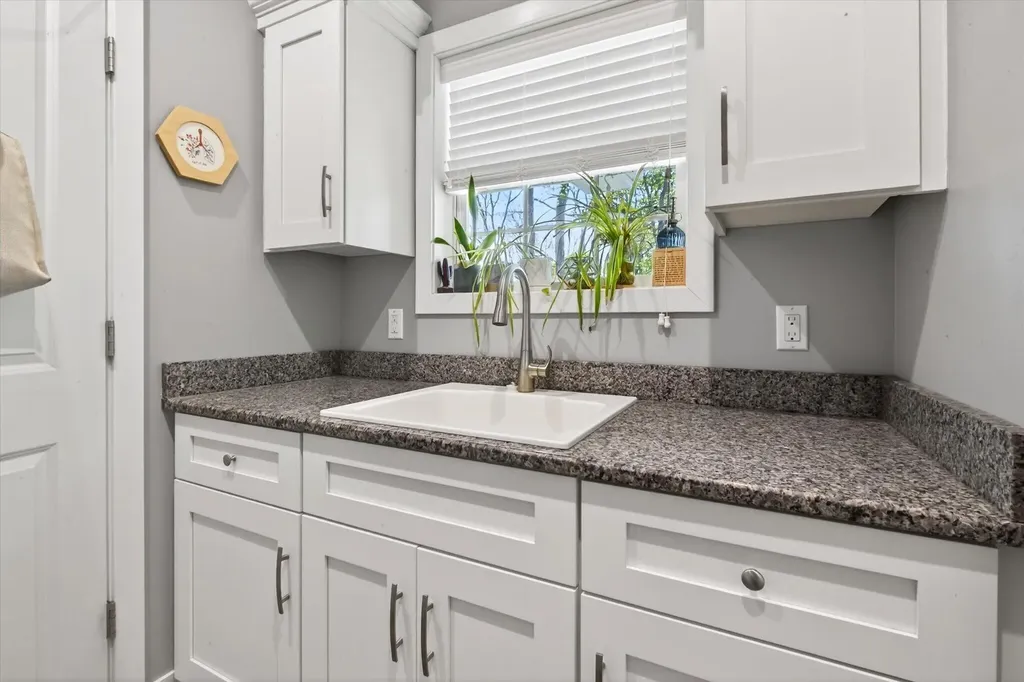 2917 White Oaks Ridge Niles Township MI 49107
