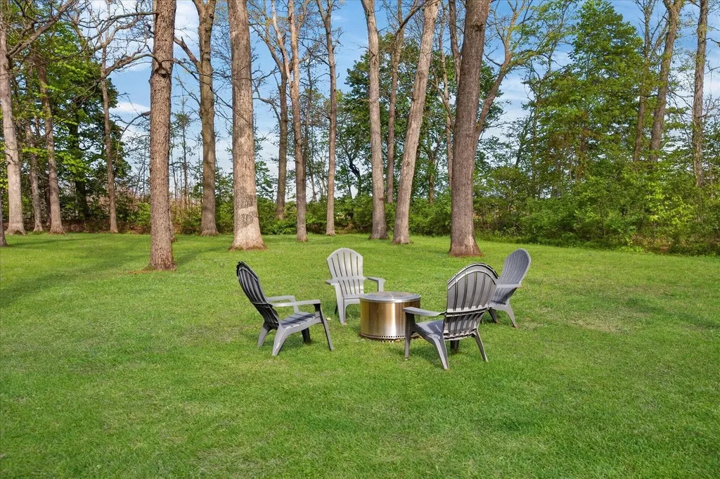 2917 White Oaks Ridge Niles Township MI 49107