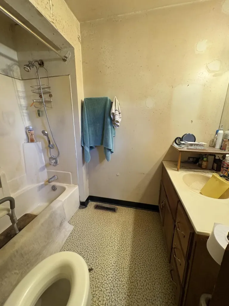 213 Clinton Street Dowagiac City MI 49047