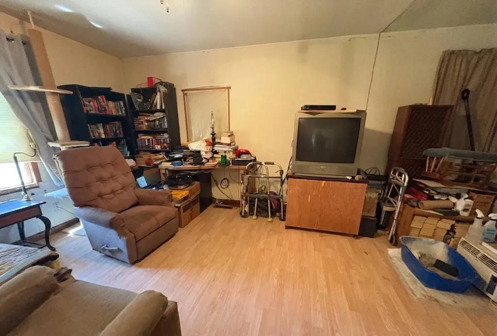 213 Clinton Street Dowagiac City MI 49047