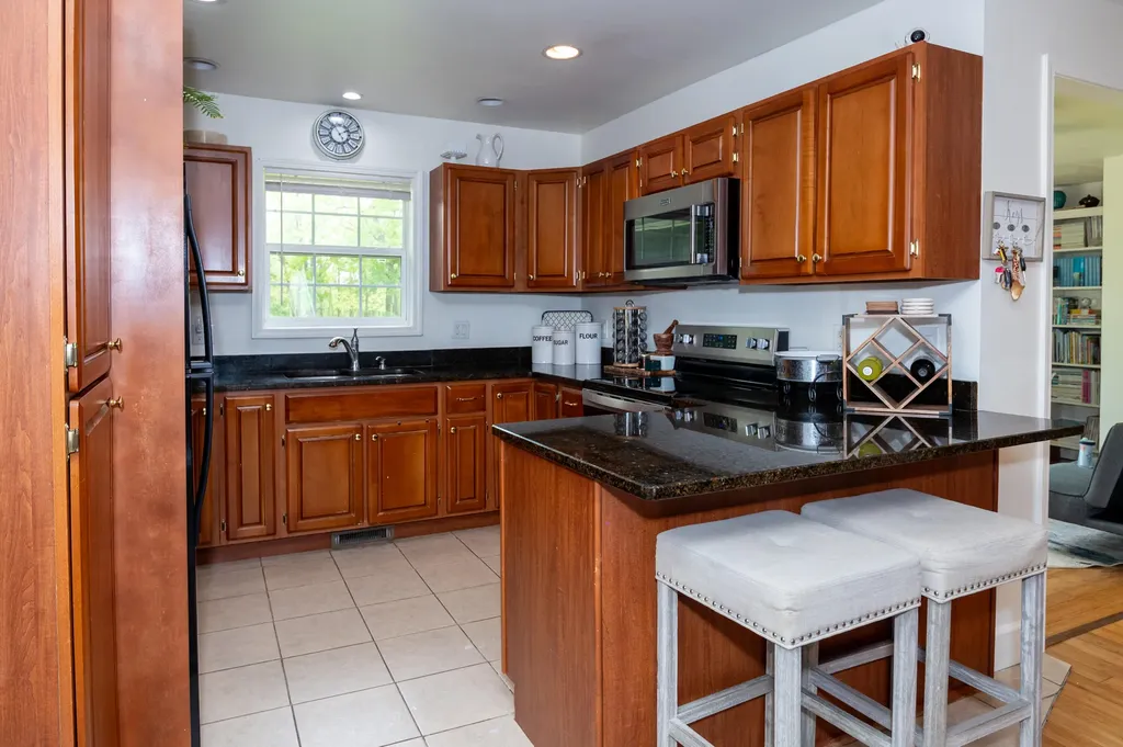 8521 Kephart Lane Oronoko Charter Township MI 49103
