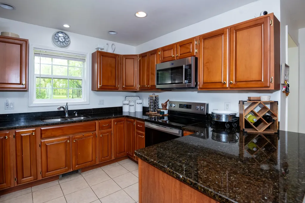 8521 Kephart Lane Oronoko Charter Township MI 49103