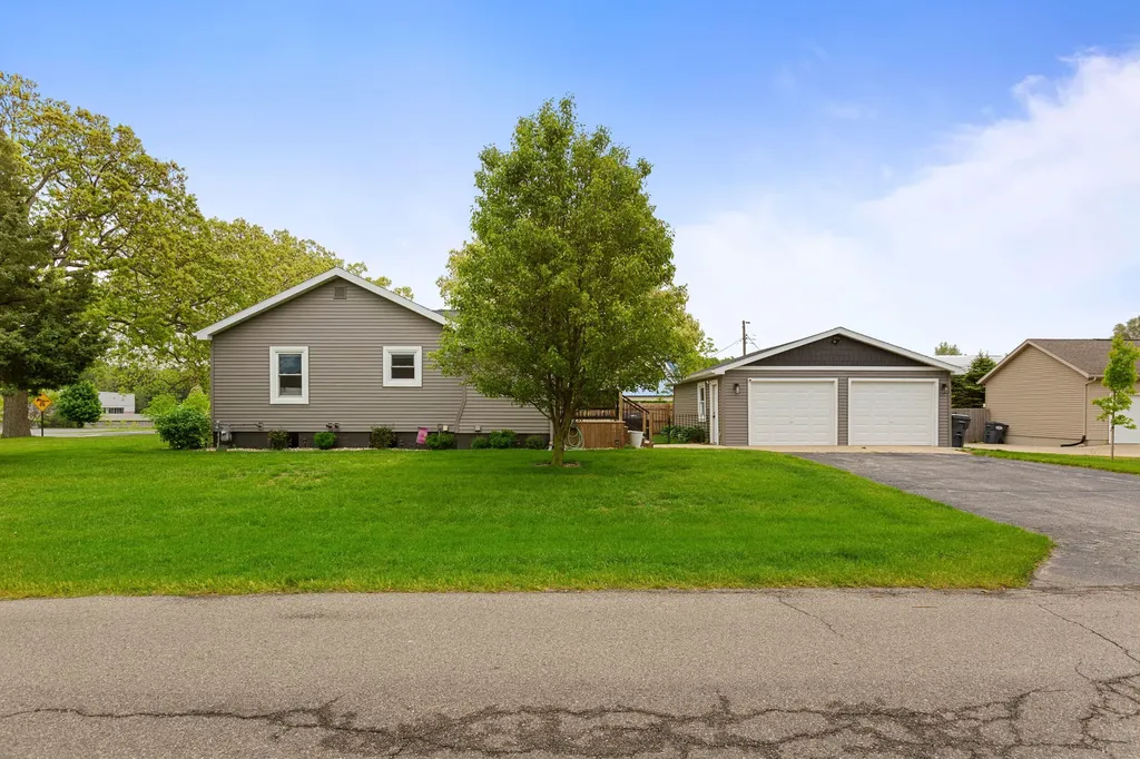 2366 W Glenlord Road Lincoln Charter Township MI 49127