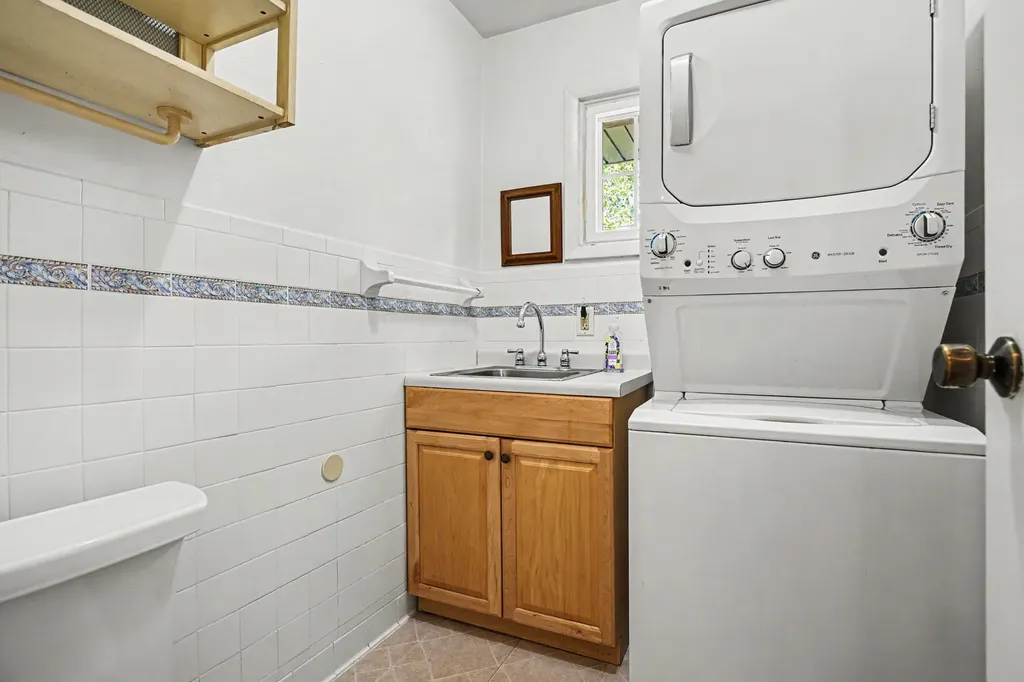 23904 Avenue C Ontwa Township MI 49112
