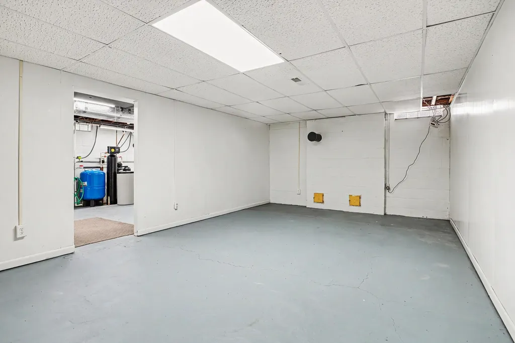23904 Avenue C Ontwa Township MI 49112