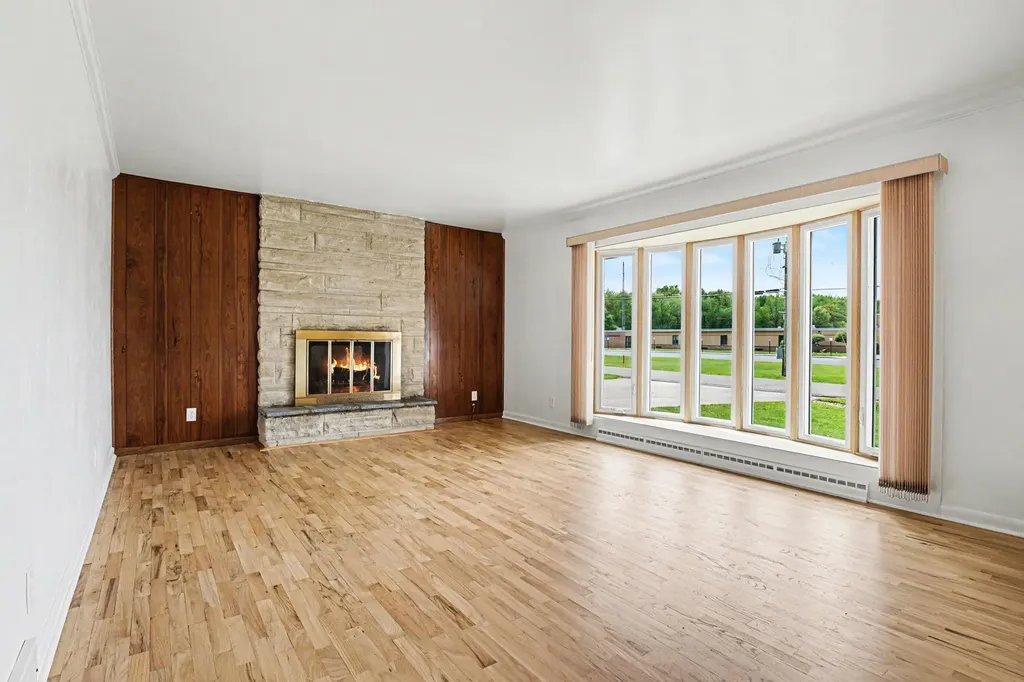23904 Avenue C Ontwa Township MI 49112