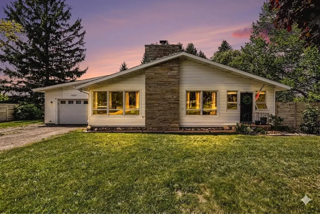 9010 73rd Street South Haven Charter Township MI 49090