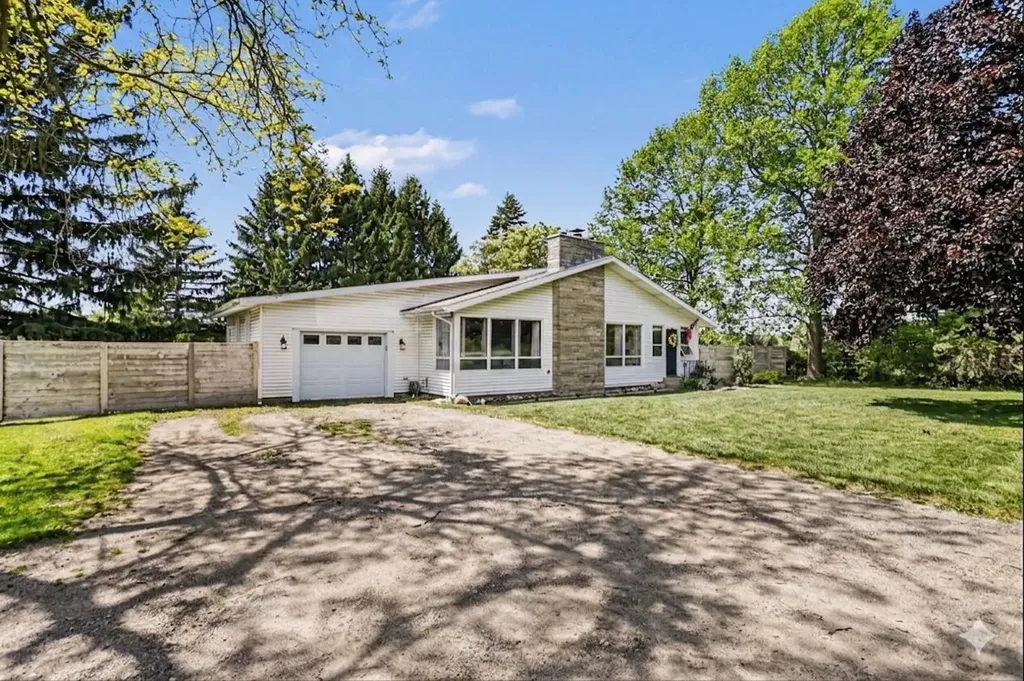 9010 73rd Street South Haven Charter Township MI 49090