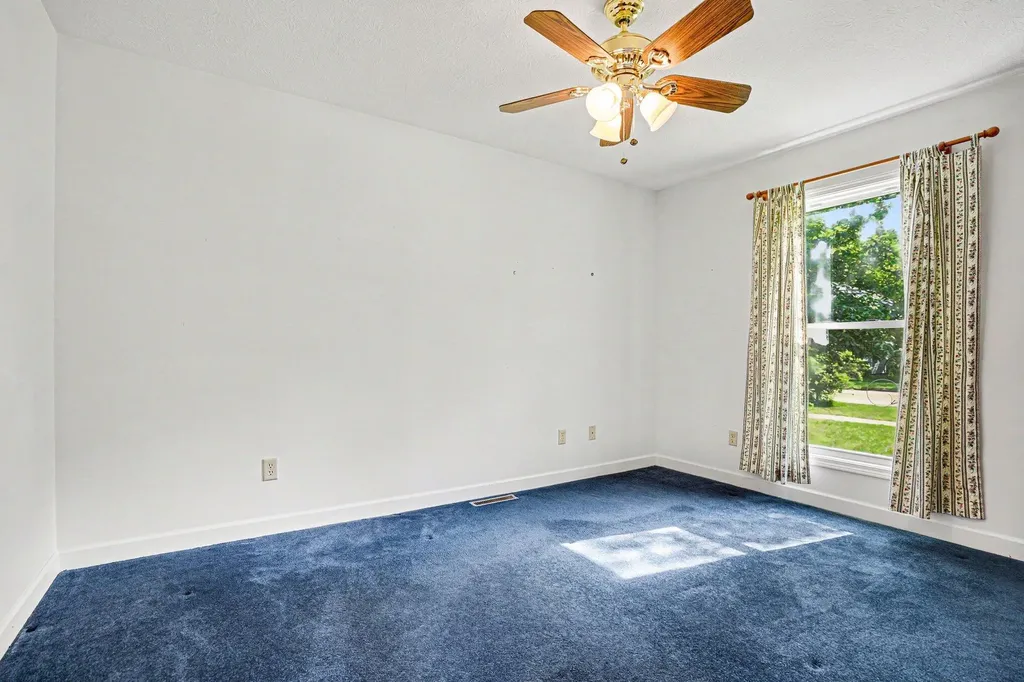 317 Brookfield Street Niles City MI 49120