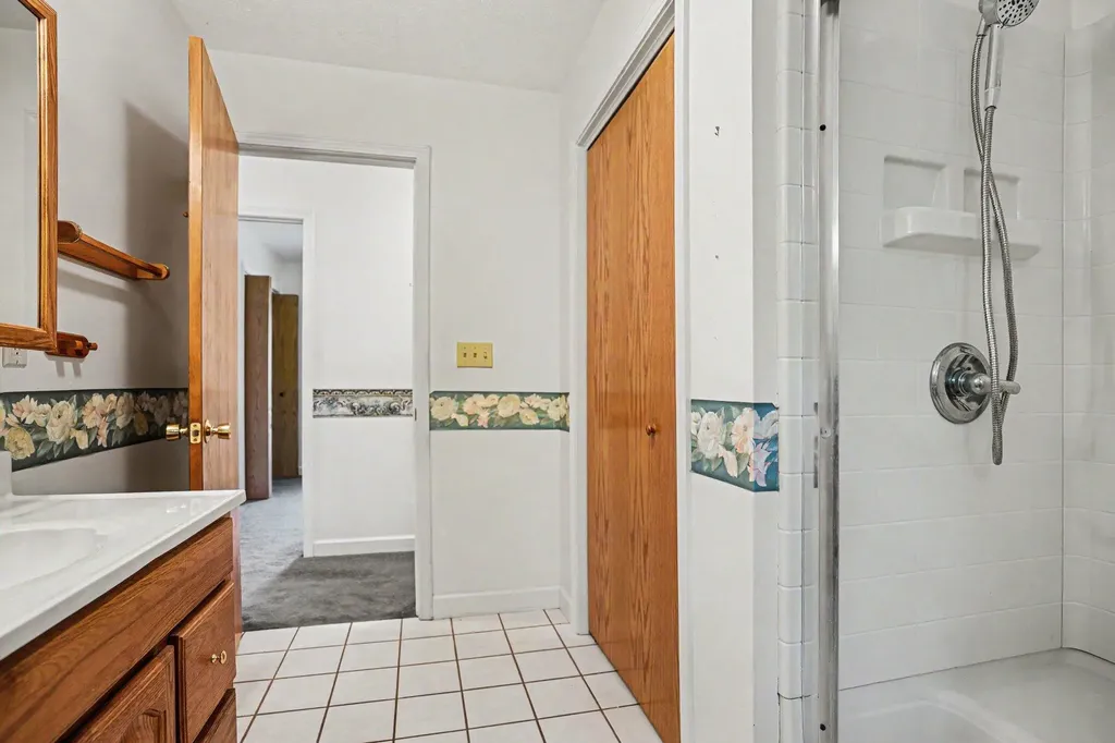 317 Brookfield Street Niles City MI 49120