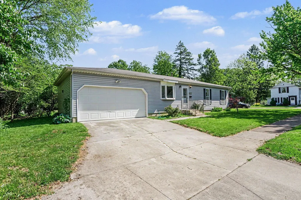 317 Brookfield Street Niles City MI 49120