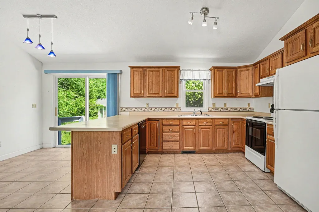 317 Brookfield Street Niles City MI 49120