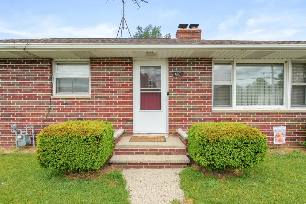 407 E Van Buren Street Gobles City MI 49055