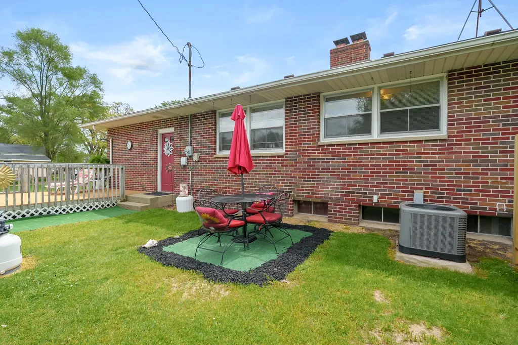 407 E Van Buren Street Gobles City MI 49055