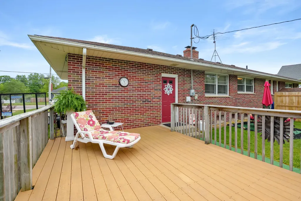 407 E Van Buren Street Gobles City MI 49055