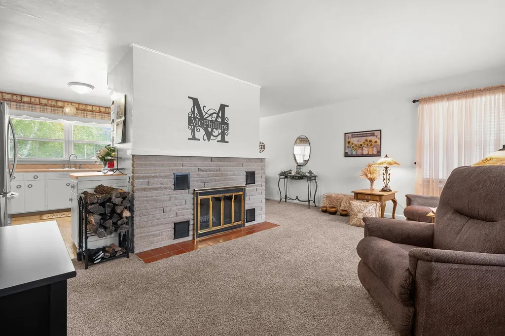 407 E Van Buren Street Gobles City MI 49055