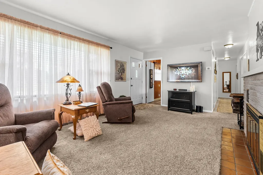 407 E Van Buren Street Gobles City MI 49055