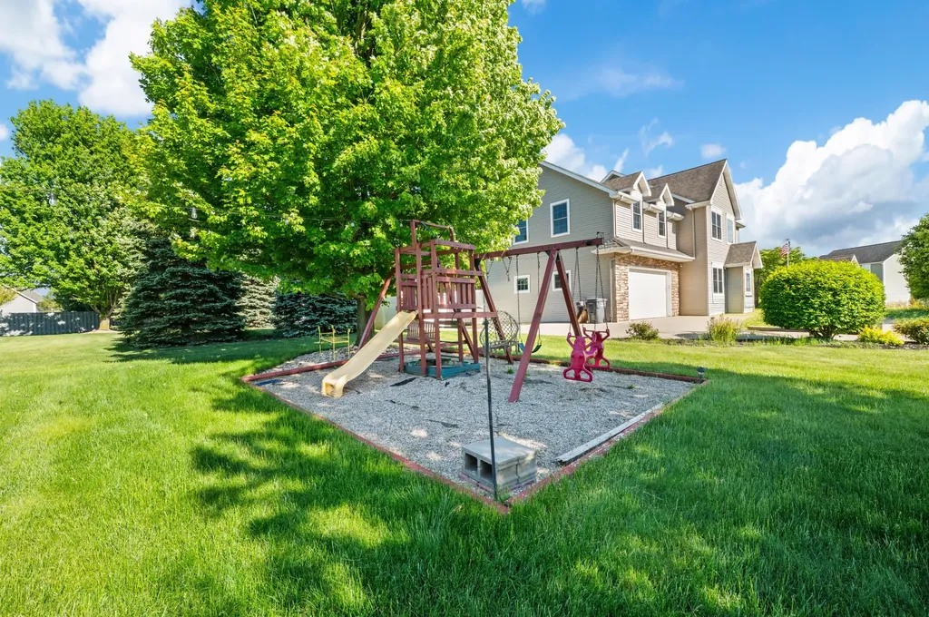 2106 Halsted Drive Lincoln Charter Township MI 49127