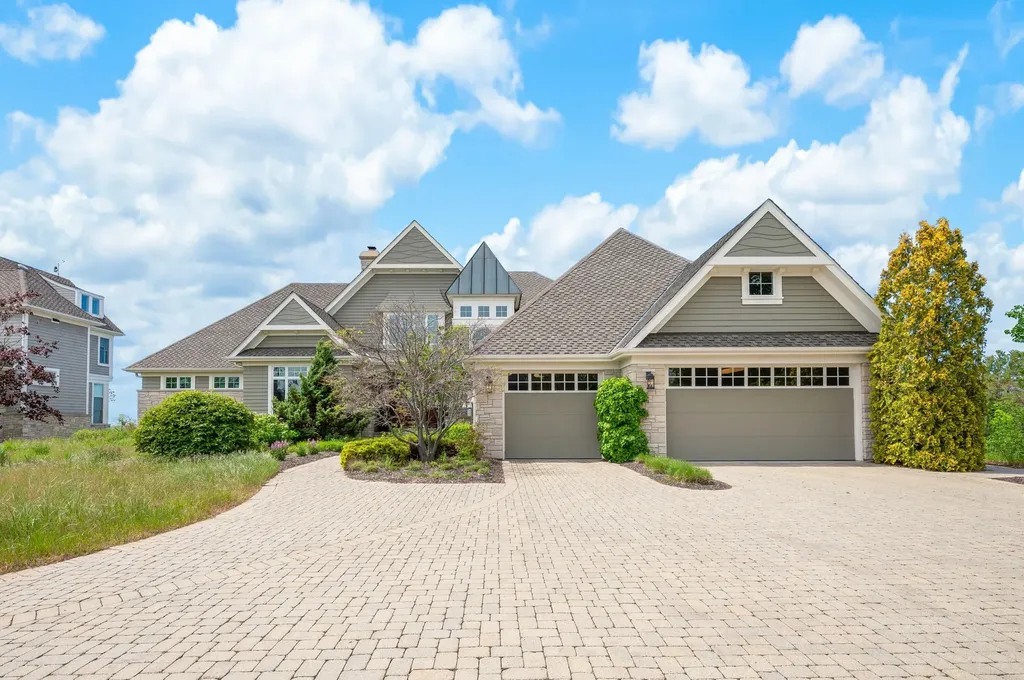 101 Lighthouse Dunes Path St. Joseph City MI 49085