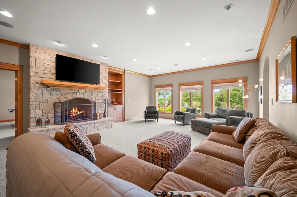 101 Lighthouse Dunes Path St. Joseph City MI 49085