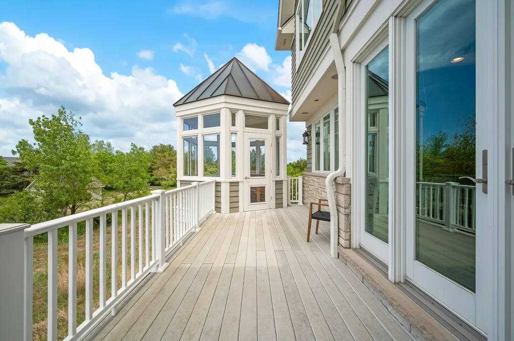 101 Lighthouse Dunes Path St. Joseph City MI 49085