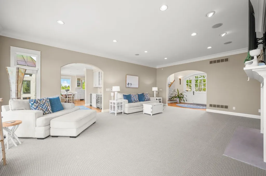101 Lighthouse Dunes Path St. Joseph City MI 49085