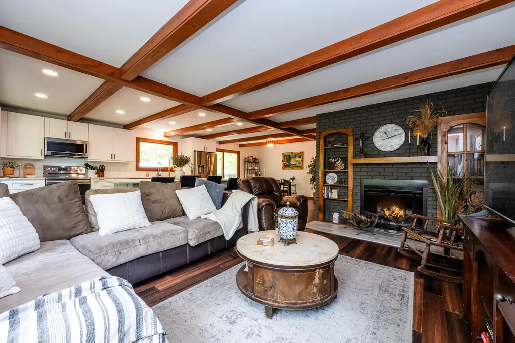 13953 Minnich Road Chikaming Township MI 49125