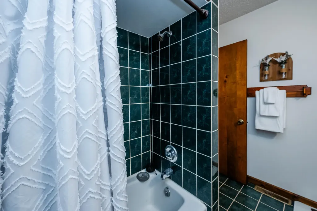 13953 Minnich Road Chikaming Township MI 49125
