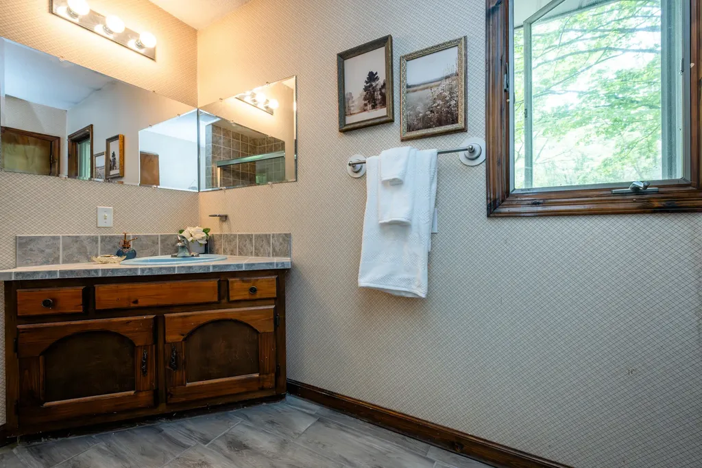 13953 Minnich Road Chikaming Township MI 49125