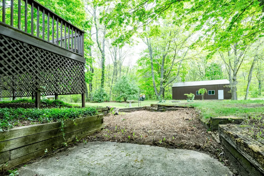 13953 Minnich Road Chikaming Township MI 49125