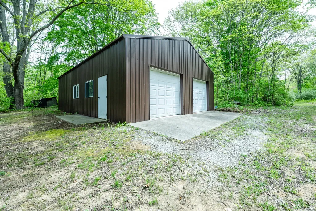 13953 Minnich Road Chikaming Township MI 49125