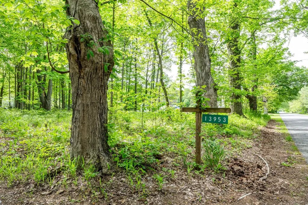 13953 Minnich Road Chikaming Township MI 49125