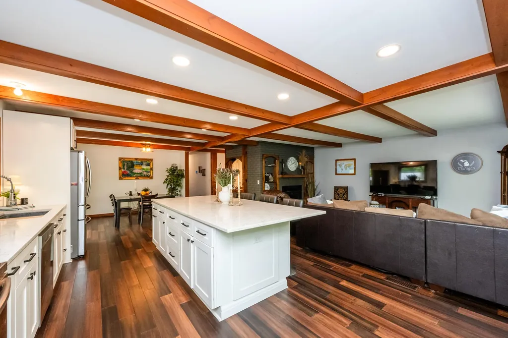 13953 Minnich Road Chikaming Township MI 49125