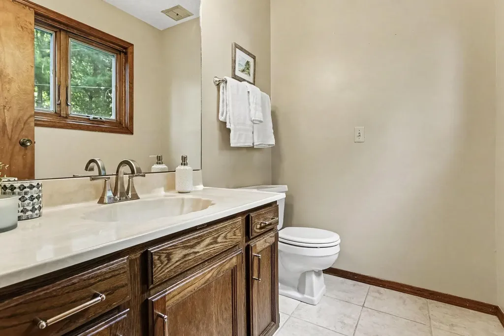 5410 Country Aire Drive Coloma Charter Township MI 49038