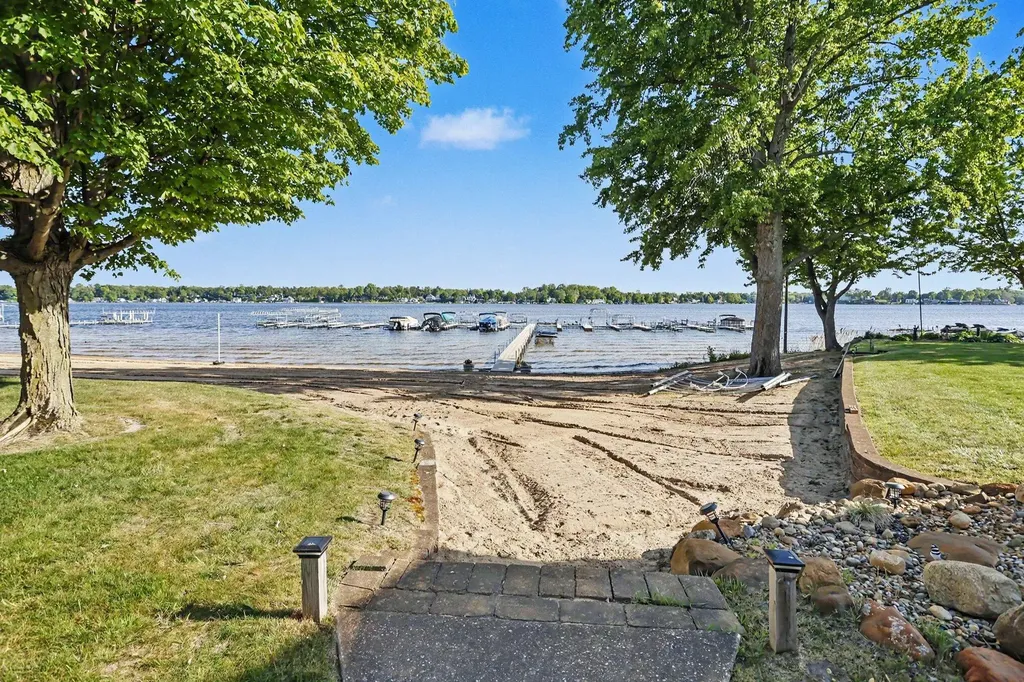 5410 Country Aire Drive Coloma Charter Township MI 49038