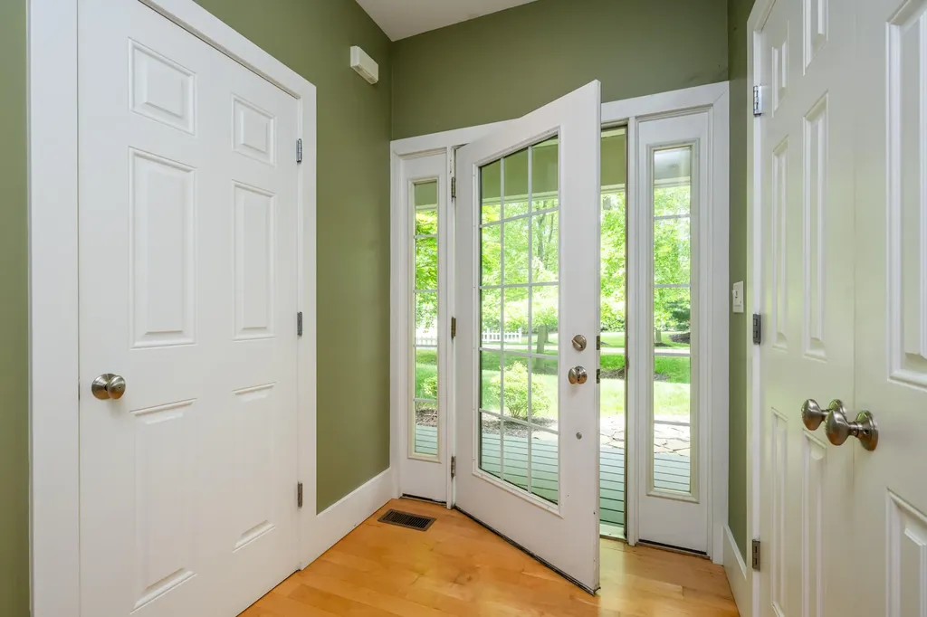 6482 Sweetbriar Court Chikaming Township MI 49125