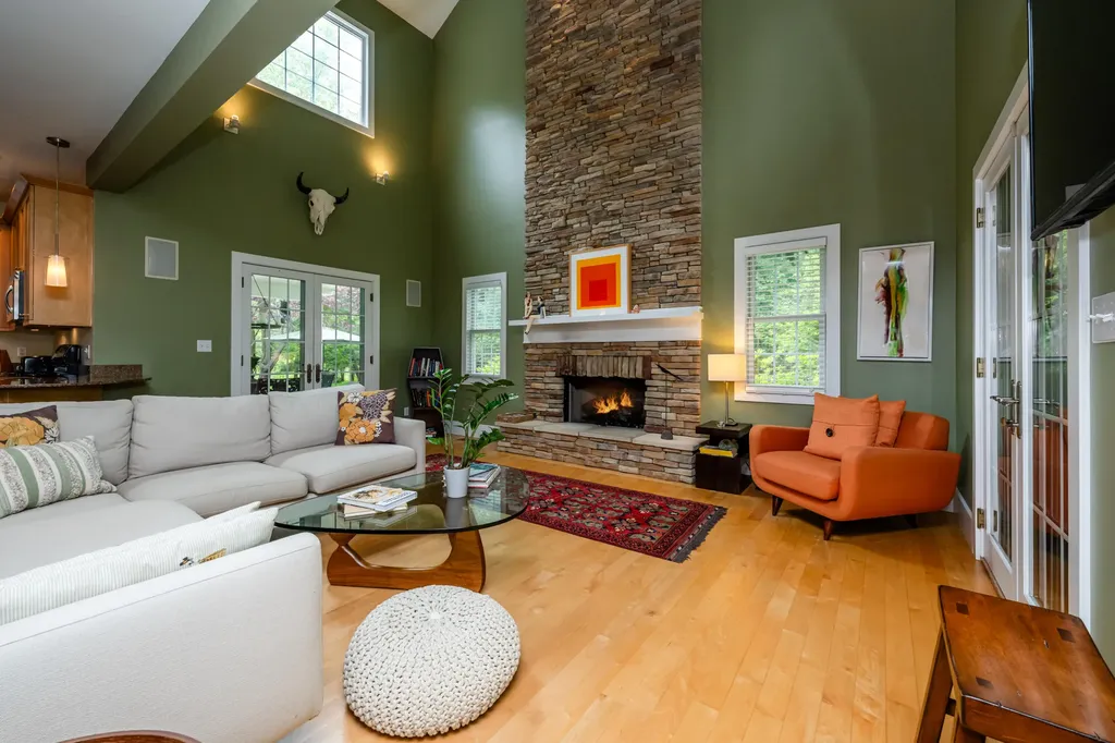6482 Sweetbriar Court Chikaming Township MI 49125