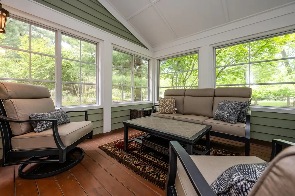 6482 Sweetbriar Court Chikaming Township MI 49125