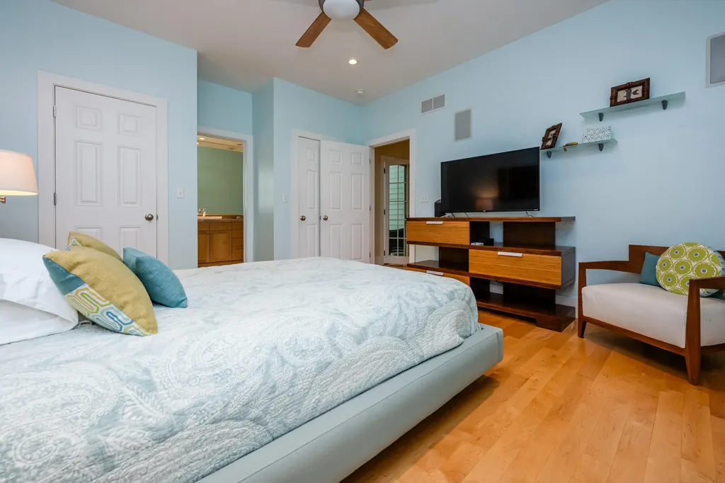 6482 Sweetbriar Court Chikaming Township MI 49125