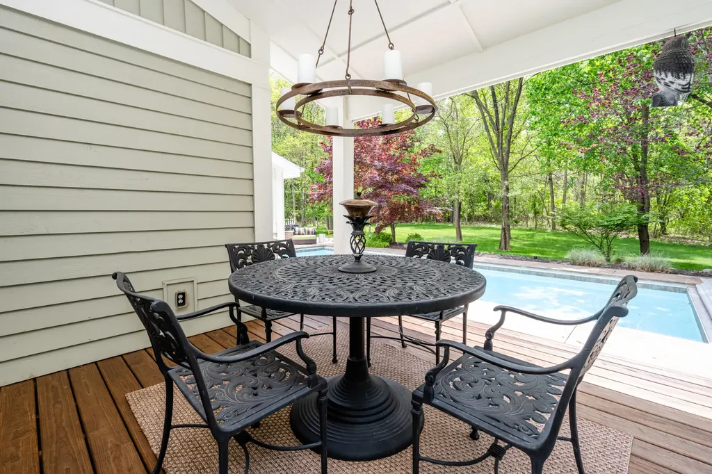 6482 Sweetbriar Court Chikaming Township MI 49125