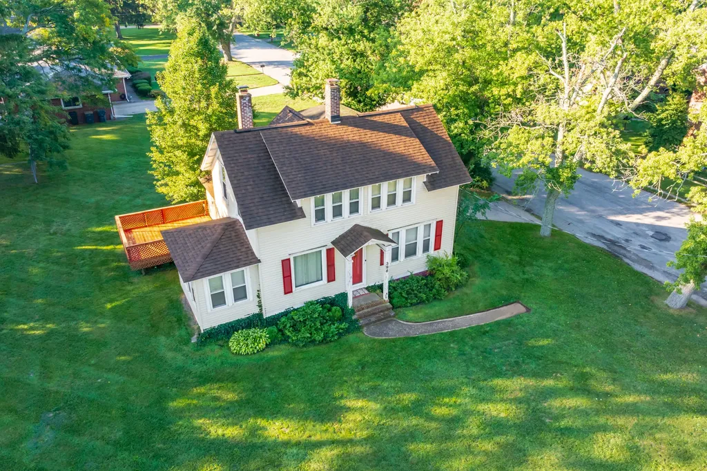 398 W Napier Avenue St. Joseph Charter Township MI 49022
