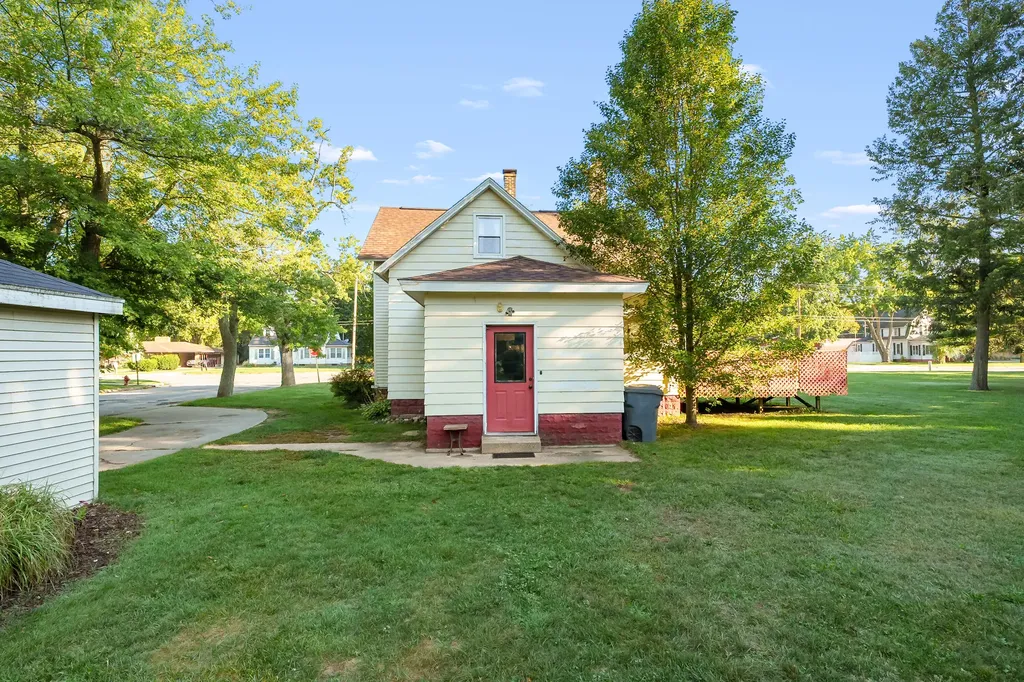 398 W Napier Avenue St. Joseph Charter Township MI 49022