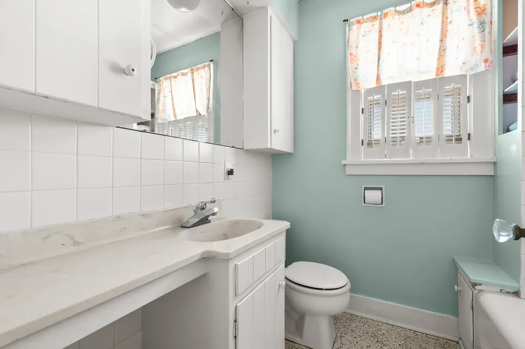 314 Wallace Avenue St. Joseph City MI 49085