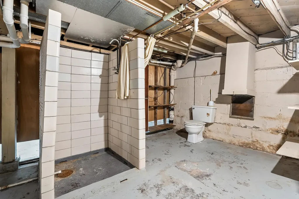 314 Wallace Avenue St. Joseph City MI 49085