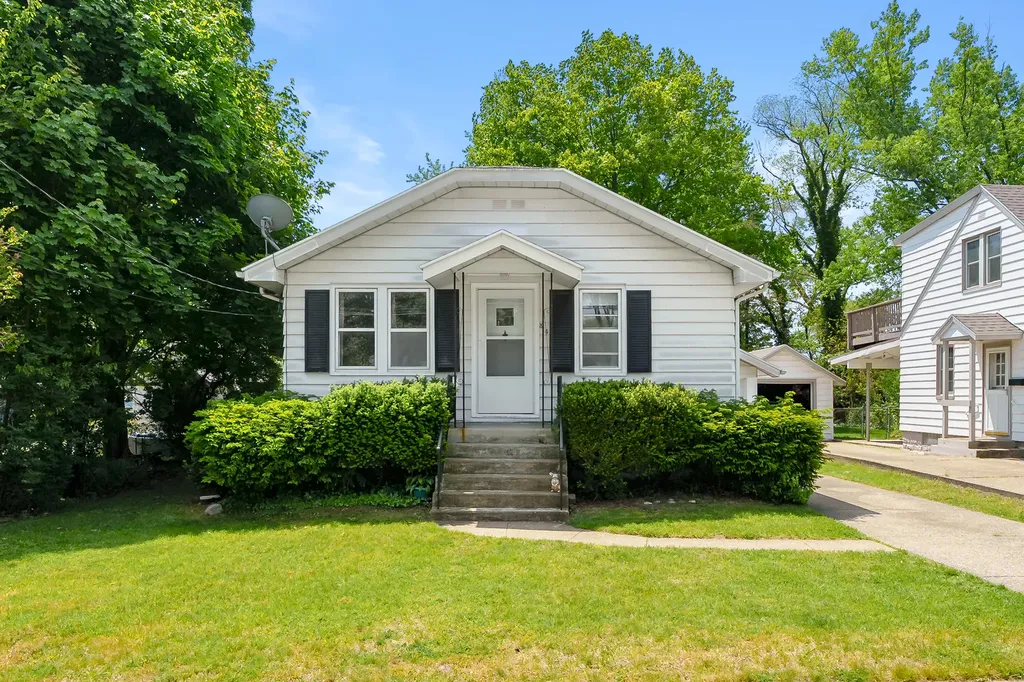 314 Wallace Avenue St. Joseph City MI 49085