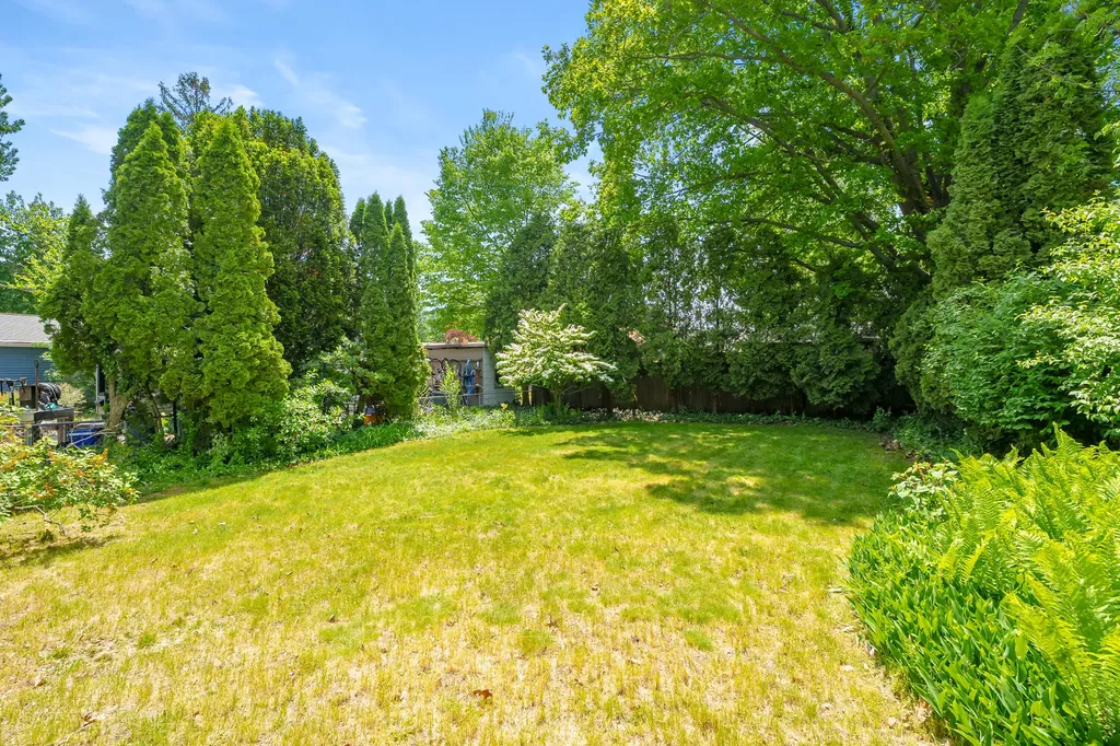 314 Wallace Avenue St. Joseph City MI 49085