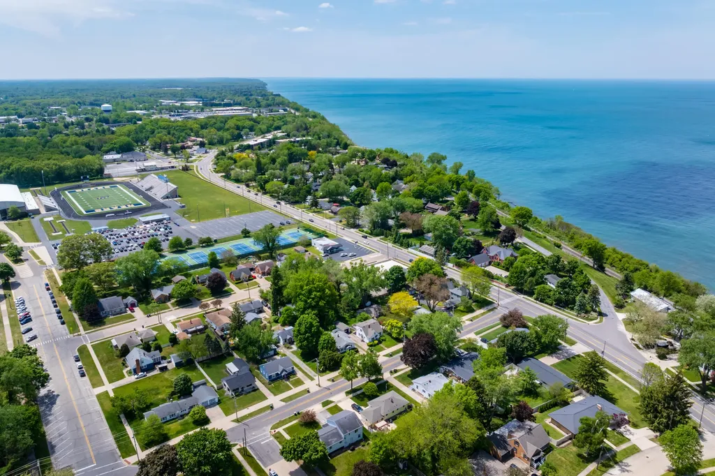 314 Wallace Avenue St. Joseph City MI 49085