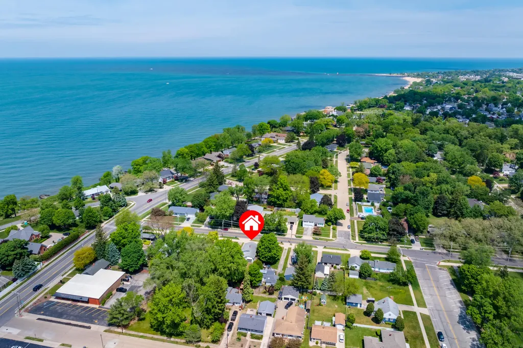 314 Wallace Avenue St. Joseph City MI 49085