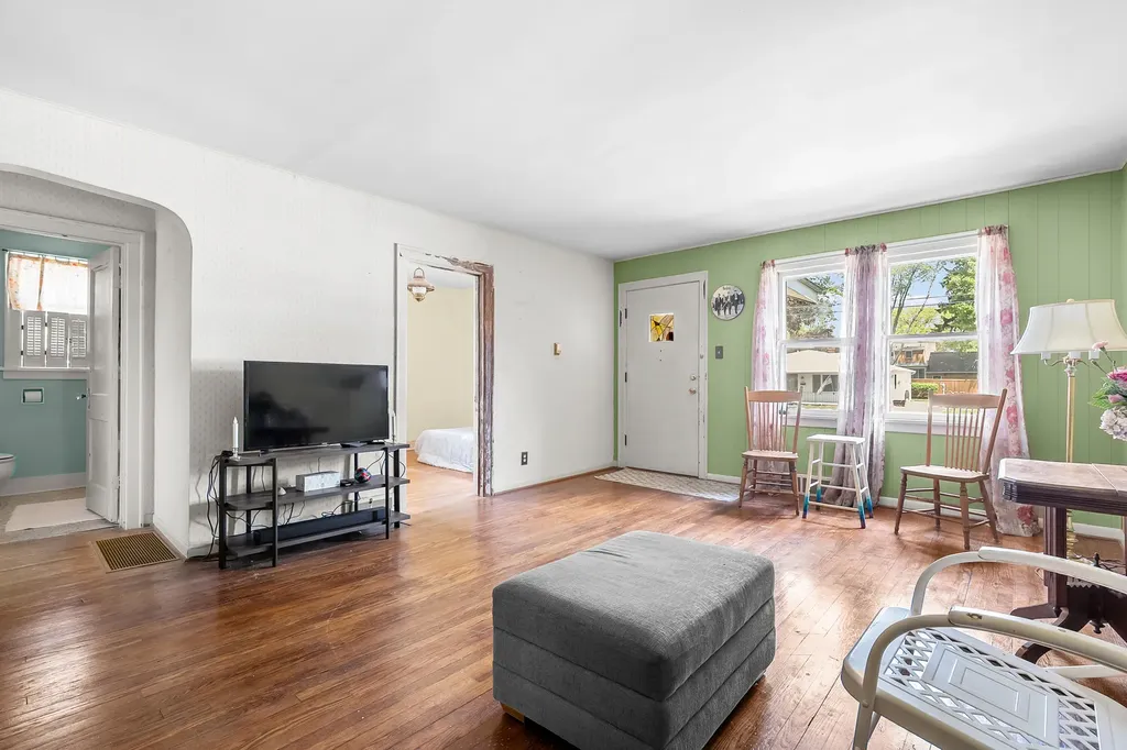 314 Wallace Avenue St. Joseph City MI 49085