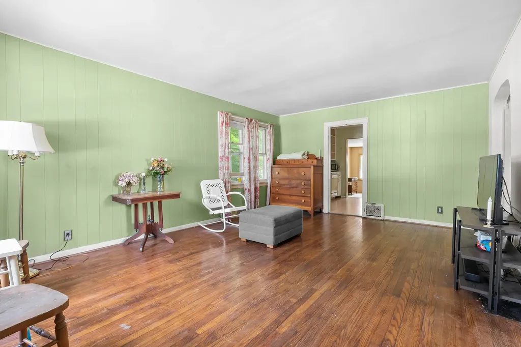 314 Wallace Avenue St. Joseph City MI 49085